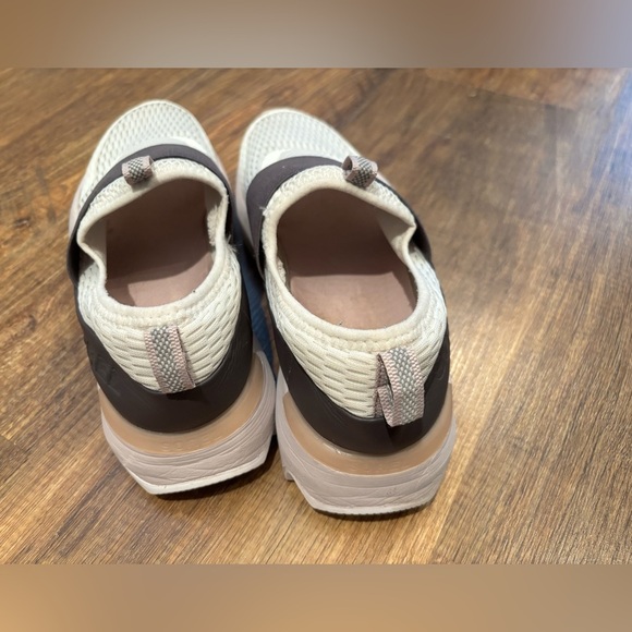 Sorel Women's Sneakers in White and Gray - Picture 11 of 15